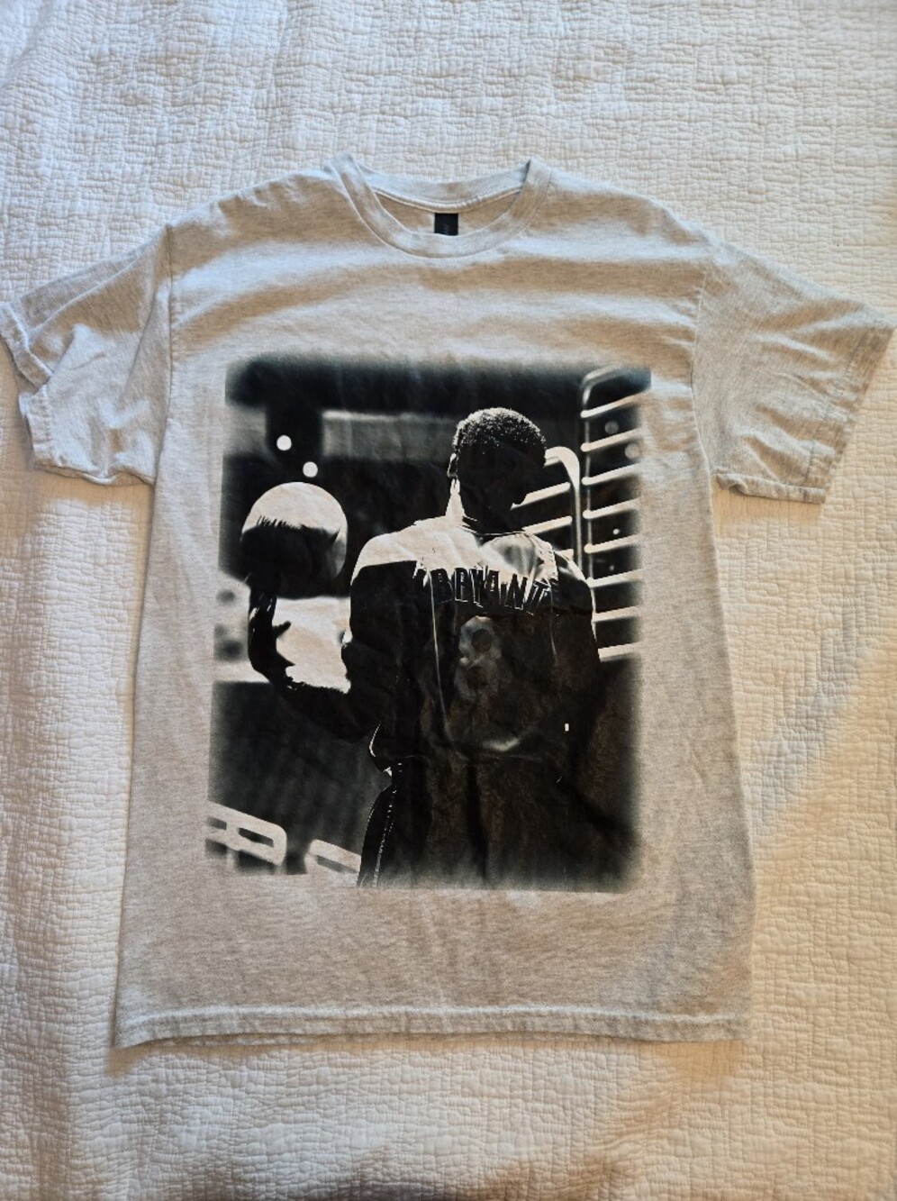 Kobe Bryant Graphic Basketball Tee, Gildan, Size M - Picture 2 of 5